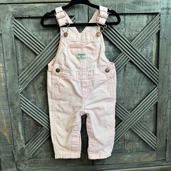 OshKosh B’Gosh Baby 9 months Pink Heart Overalls Classic Kids Light Pink Pastel - Picture 1 of 5